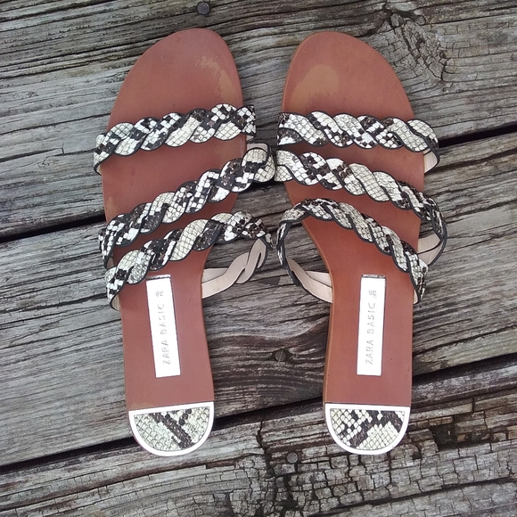 Zara sandals - Picture 1 of 3